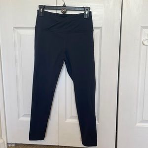 v waist crossover leggings size small- high waisted
